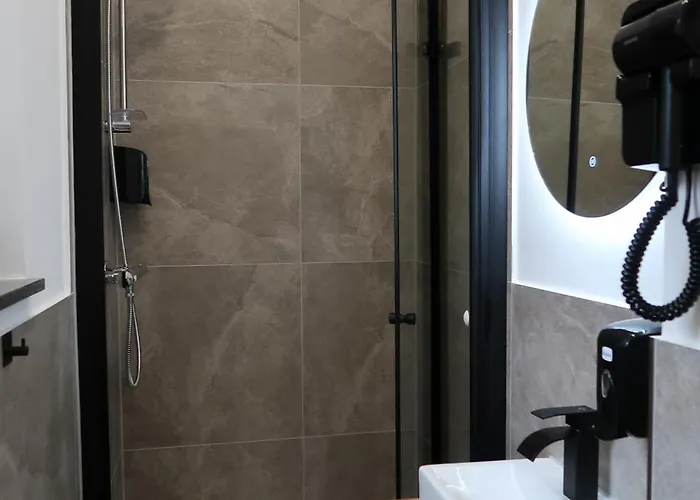 Toka - An Der Regiobahn Gasthuis 3*